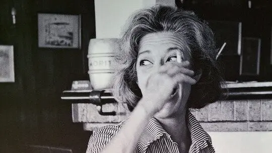 Ana María Matute en Sitges en 1972. ARCHIVO COLITA