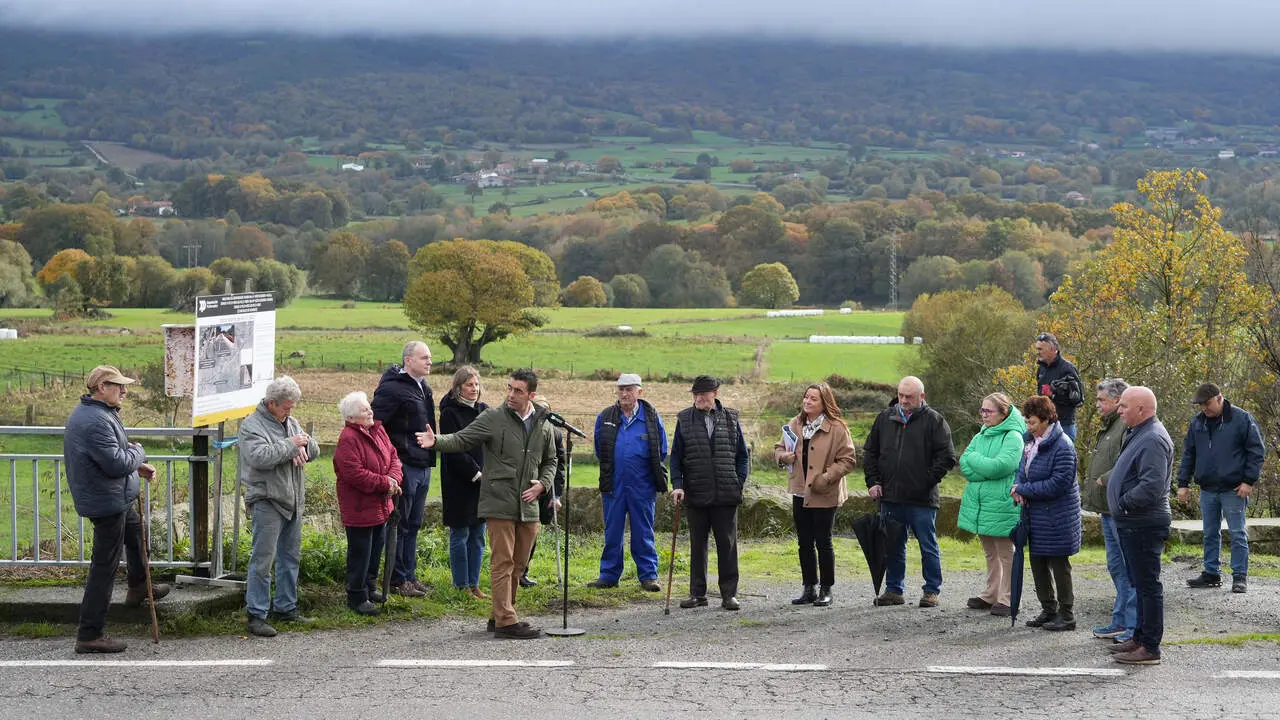 Luis López na súa visita a Rodeiro. DP