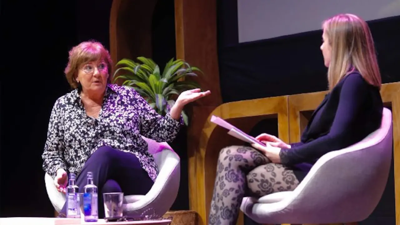 As xornalistas Olga Viza e Susana Pedreira en 'As mulleres que opinan son perigosas' 2024. DAVID FREIRE