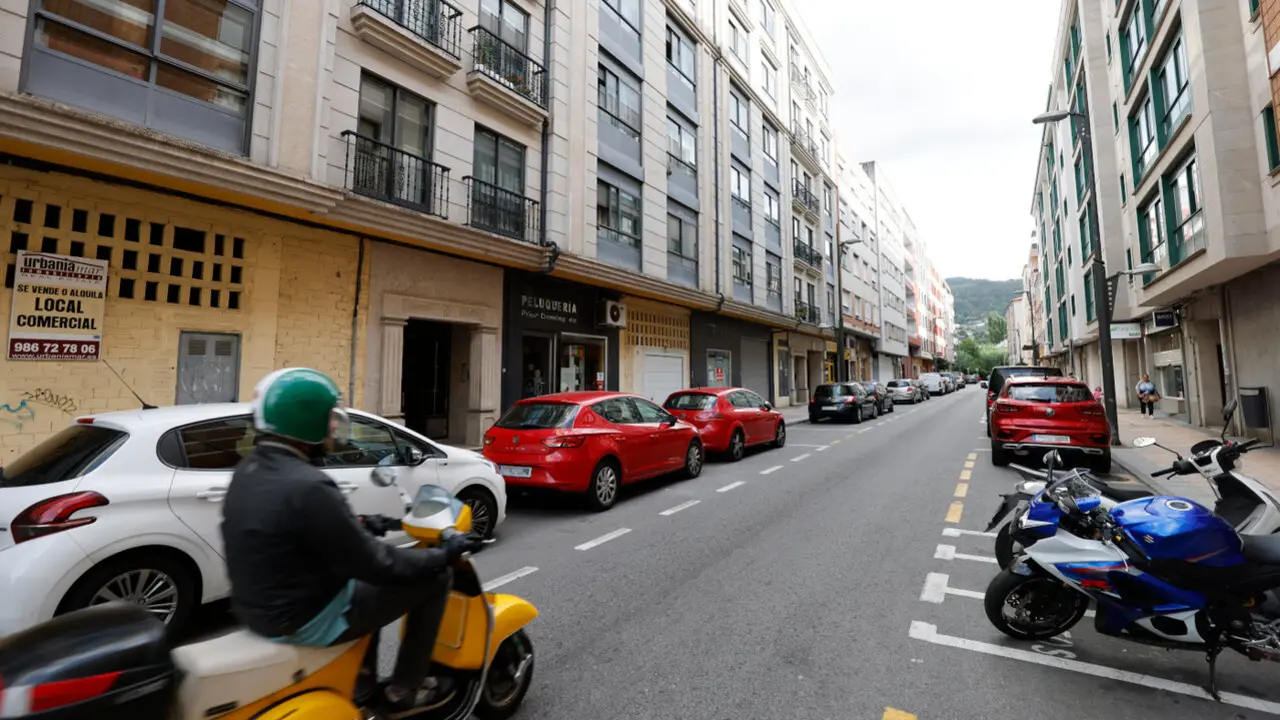Edificios de viviendas en la calle Ezequiel Massoni. GONZALO GARCÍA