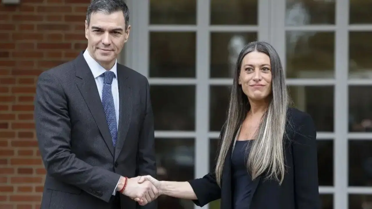 El presidente del Gobierno, Pedro Sánchez, y la portavoz de Junts, Míriam Nogueras. EP