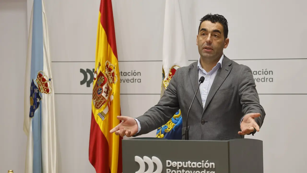 Luis López, durante un acto en Pontevedra. GONZALO GARCÍA