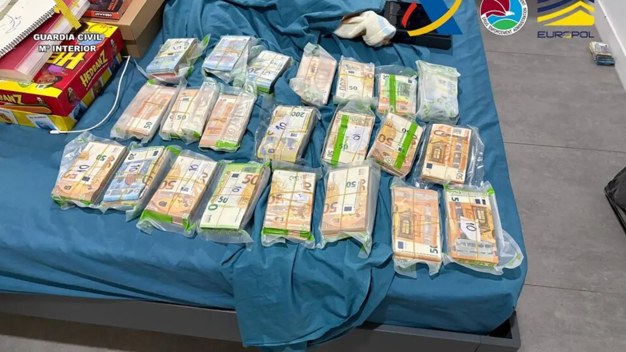 Efectos sustraidos a la banda criminal. GUARDIA CIVIL