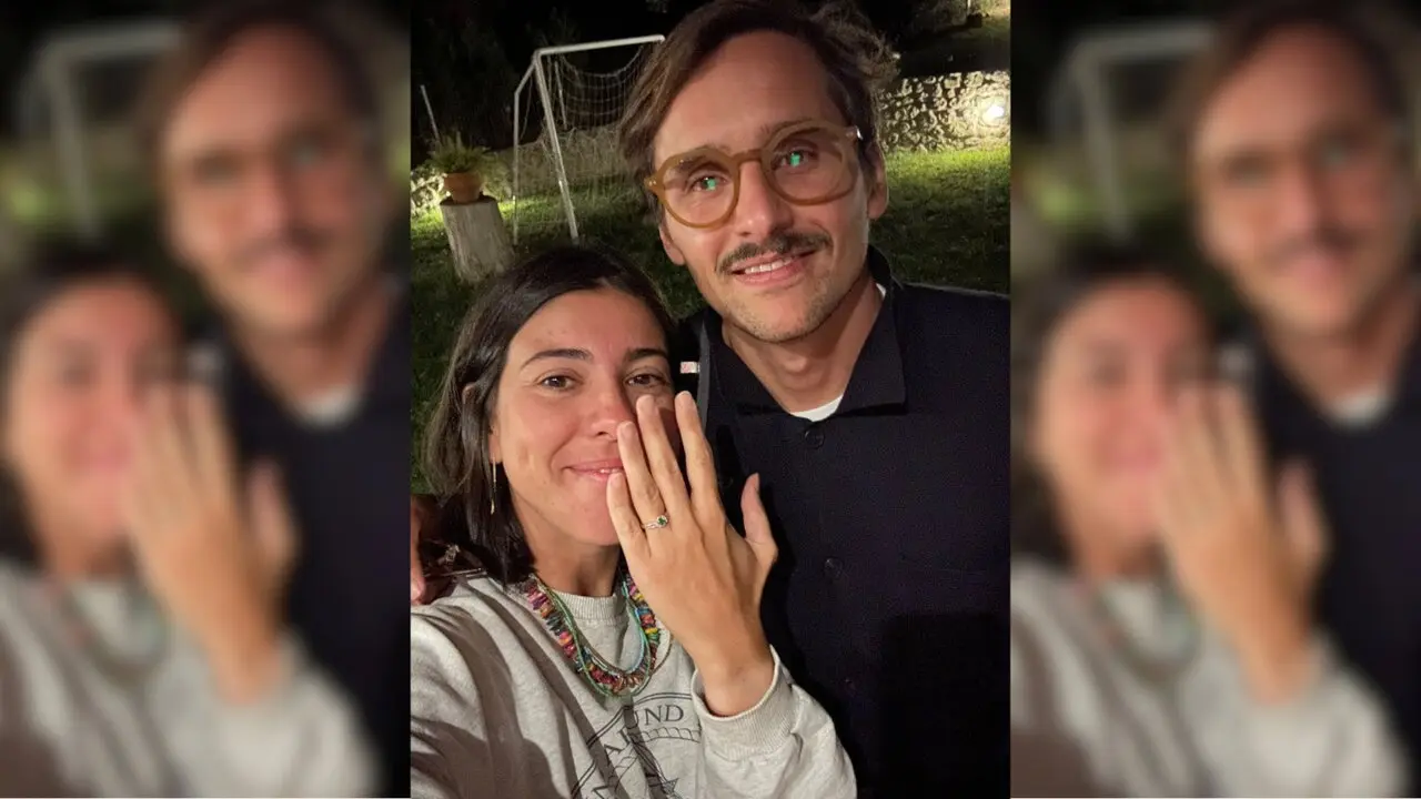 Valeria Giráldez y Álvaro Rodiño, con el anillo de compromiso. DP