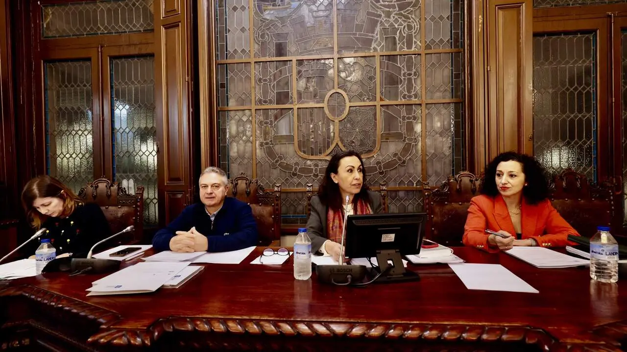 Un Pleno en el Concello de Marín. RAFA FARIÑA