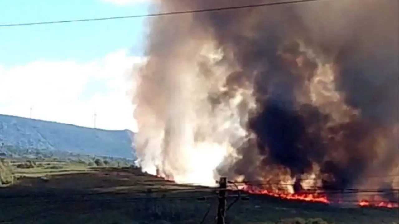 Incendio en Rodeiro. X (@LumesGal)