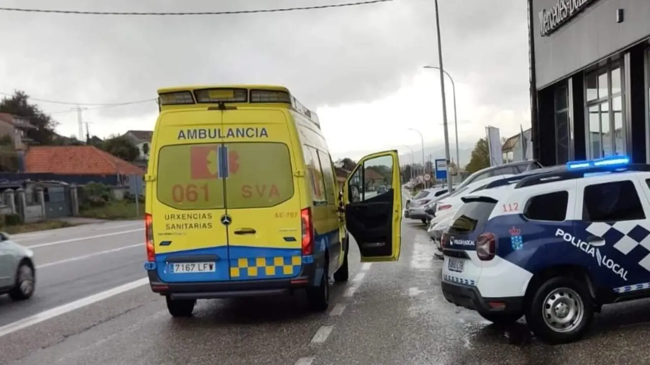 El entorno del concesionario en donde el anciano fue localizado y atendido inicialmente por el personal y la Policía local. DP