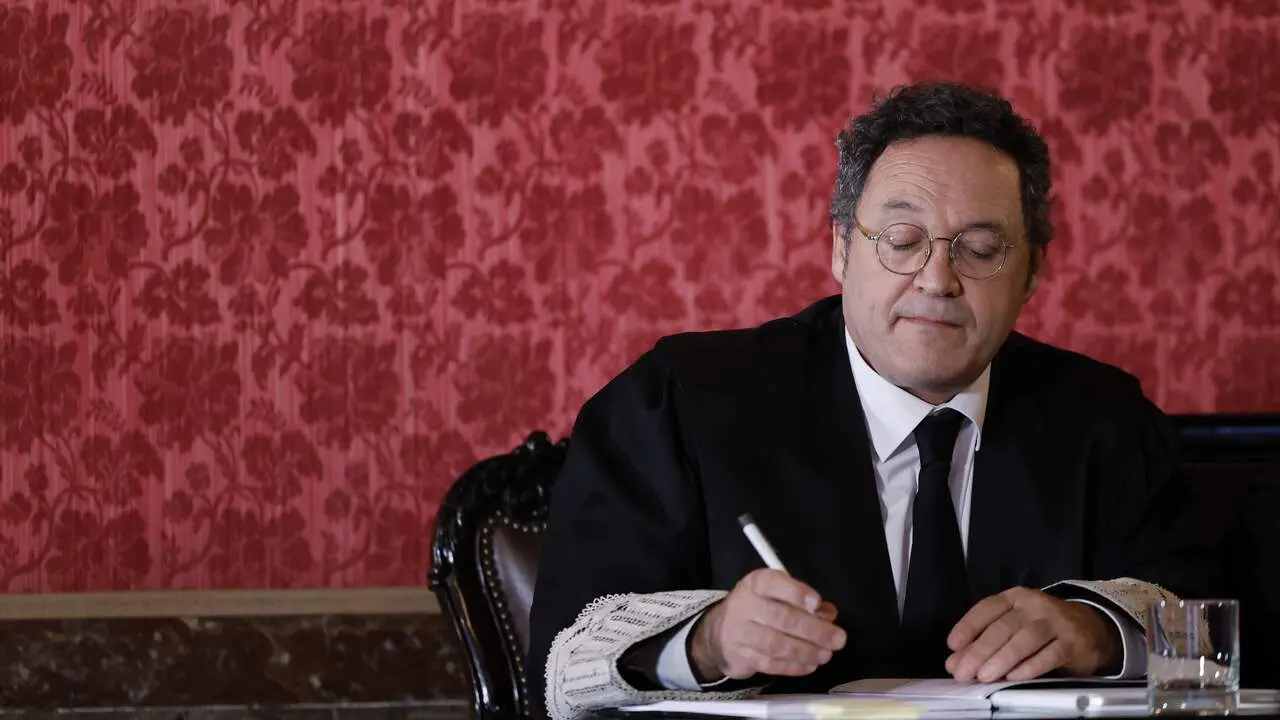 El fiscal general del Estado, Álvaro García Ortiz, toma notas. MARISCAL