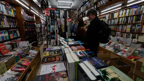 Interior de la pontevedresa librería paz. GONZALO GARCÍA