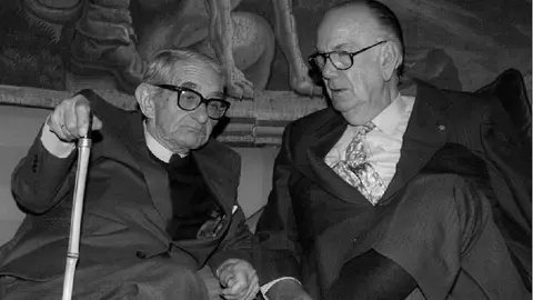 3-09-94 /EFE/ CAMILO JOSE CELA Y GONZALO TORRENTE BALLESTER DURANTE LA PRESENTACION DE LA OBRA DE ESTE ULTIMO 'LA NOVELA DE PEPE ANSUREZ' QUE GANO EL PREMIO AZORIN DE NOVELA 1994