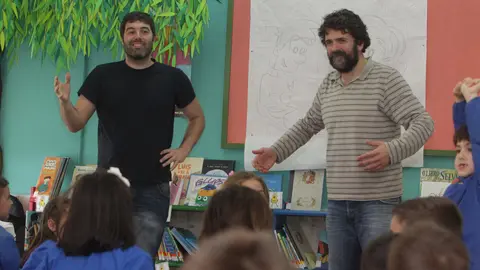 Generated by  IJG JPEG Library
Generated by  IJG JPEG Library