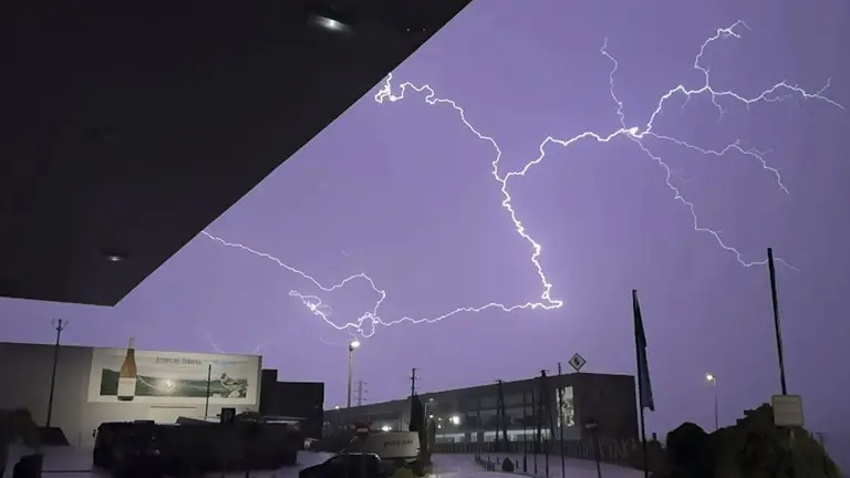 Tormenta eléctrica en Galicia. SXNICK (Efe)